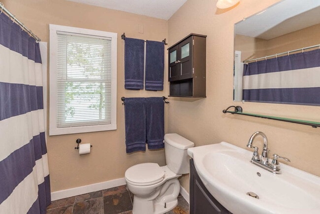 Building Photo - Upper Hay is a great fishing lake, you can fish right off the dock! This 4 bedroom 2 bath home of...