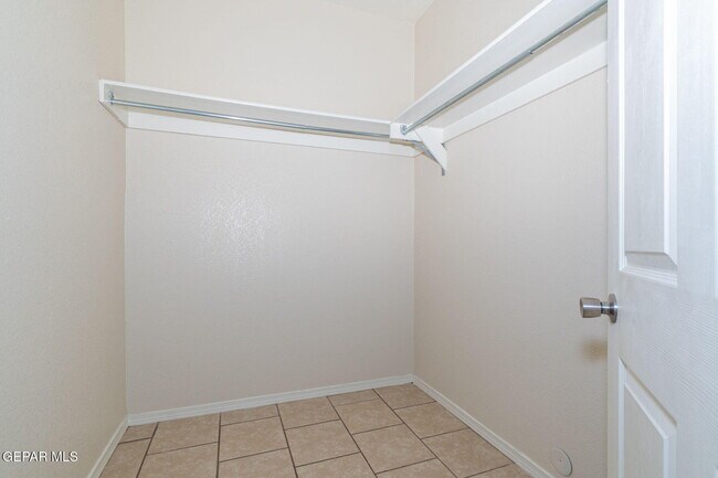Building Photo - 5030 Fairbanks Dr