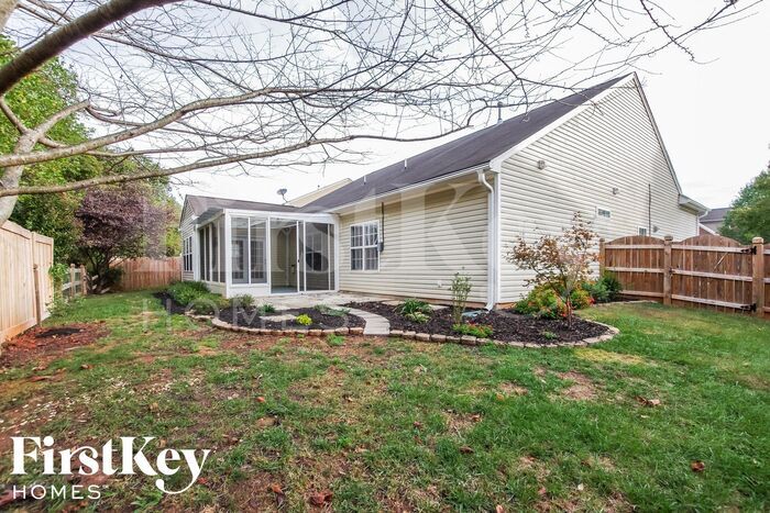 Building Photo - 4075 Shadetree Dr