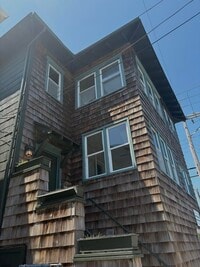Building Photo - 6750 Ventnor Ave