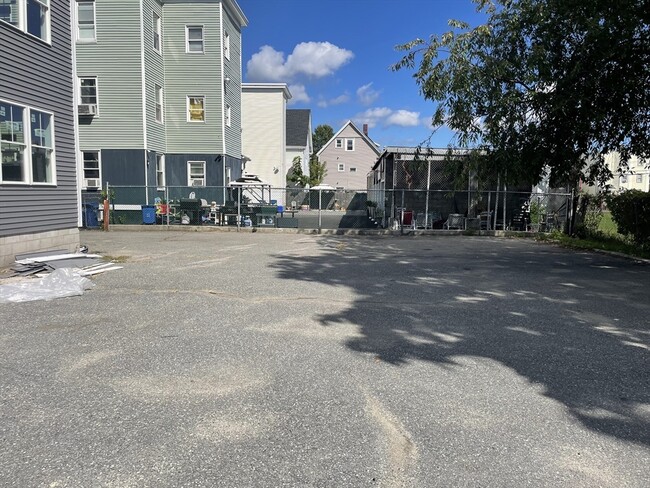 Building Photo - 16 Wendell St