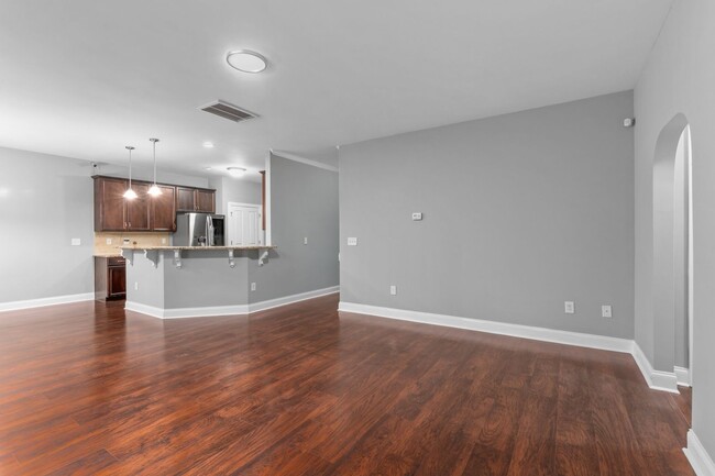 Building Photo - Stunning 5BR House in Holly Springs