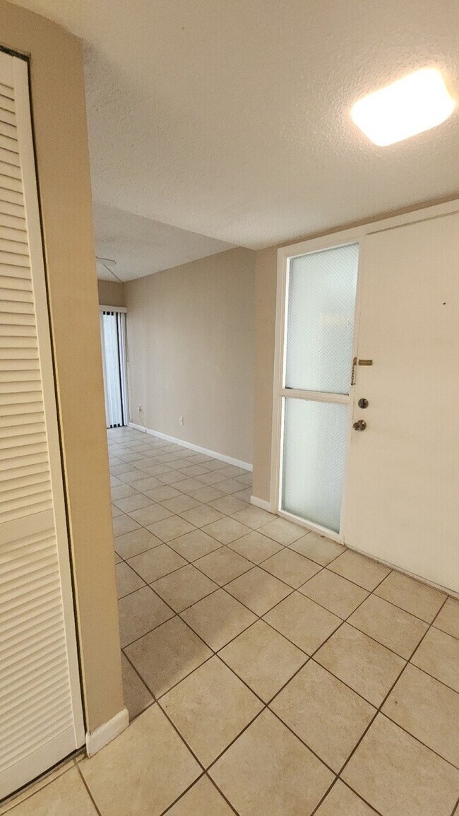 Building Photo - Conquistador 2 Bed 2 Bath - Just steps from the pool!