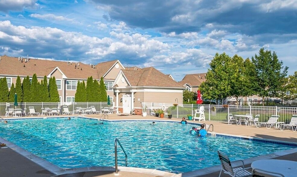 Building Photo - 2111 Edward Stec Blvd