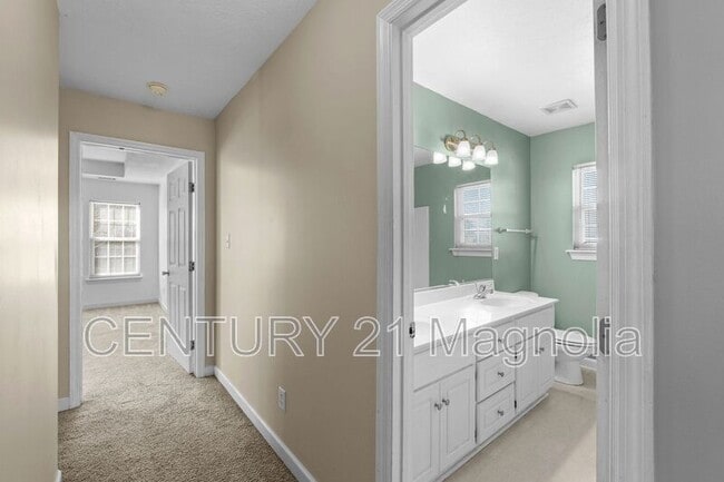 Building Photo - 832 Prairie Ln