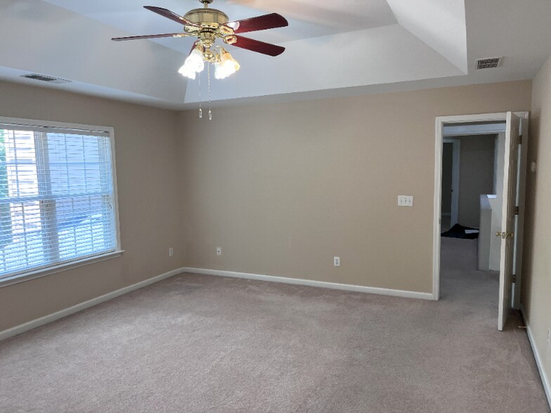 Building Photo - 5422 Tormeall Trace