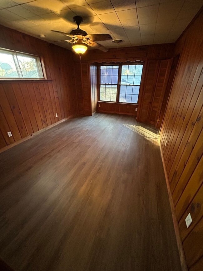 Building Photo - 1111 Lucille St