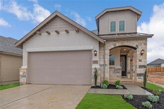Building Photo - 205 Rosebush Dr