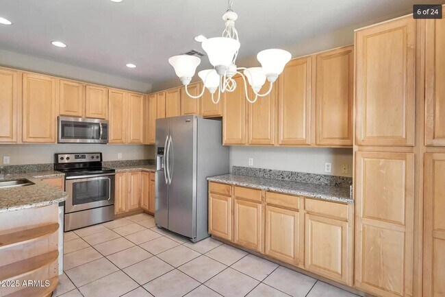 Building Photo - 315 W Mountain Sage Dr