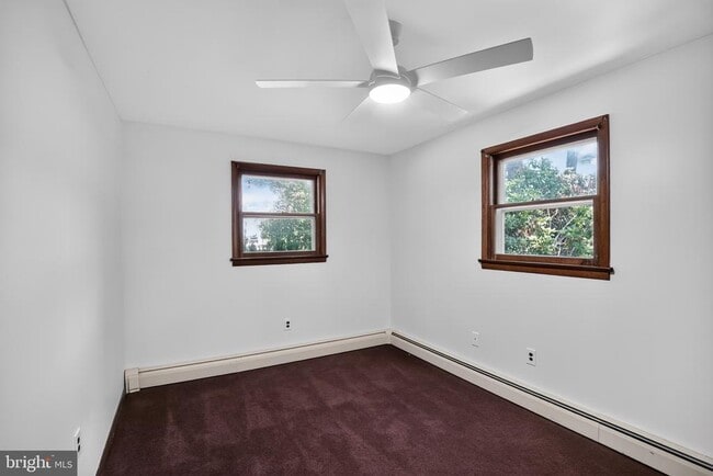 Building Photo - 930 Sykesville Rd