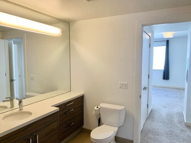 Building Photo - Chic 1BD/1BA in the Heart of Hayes Valley!...