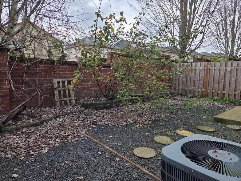 Building Photo - 15265 NW Nightshade Dr