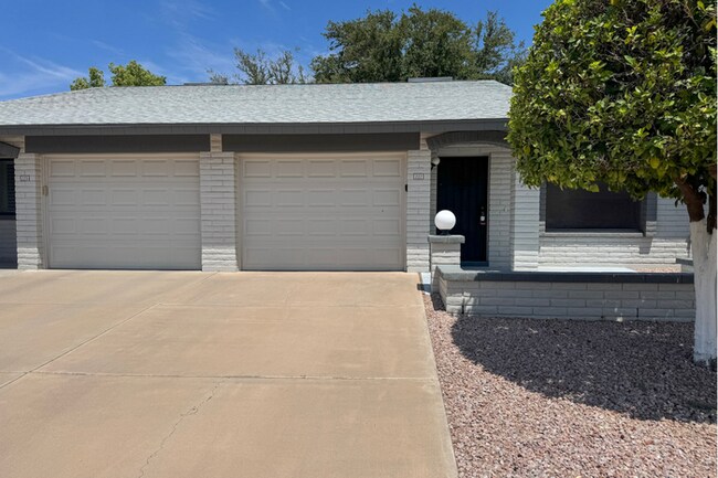 Building Photo - 1Bed/2Bath Furnished House in 55+ Age-Restricted Community in East Mesa!