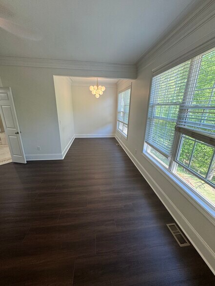 Building Photo - 5914 Mount Water Trl