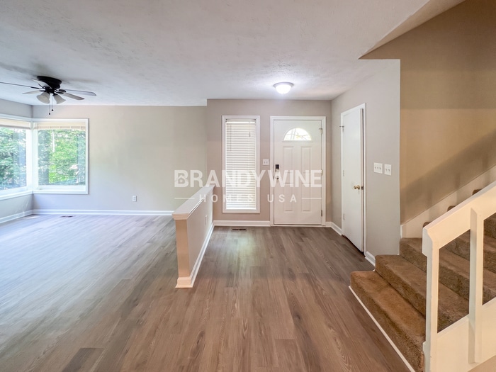 Building Photo - 1704 Hickory Grove Trail NW