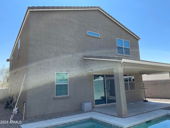 Building Photo - 2018 N 213th Dr