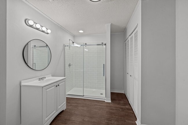 Building Photo - 1435 Auten Rd