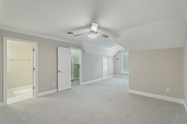 Building Photo - 9230 Honors Way