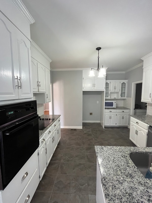Building Photo - 2234 Londonderry Dr