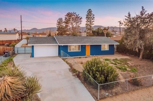Building Photo - Fully Furnished Home in Joshua Tree