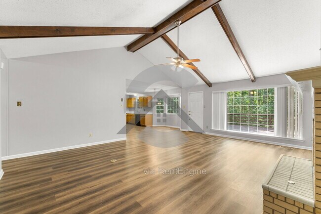 Building Photo - 16 Scarlet Maple Ct