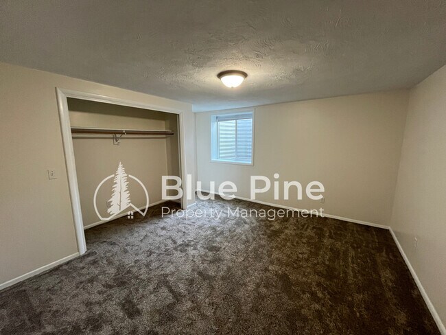 Building Photo - 2409 Briarcliff Ave