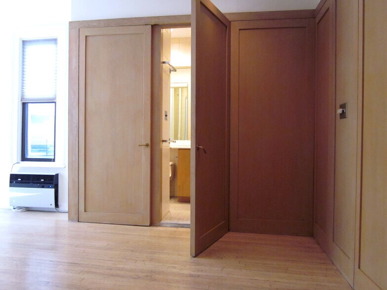 Bathroom 1 - 127 West 56th Street