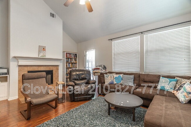 Building Photo - 551 Ginsberg Dr