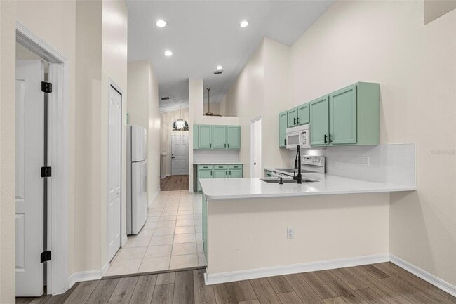 Building Photo - 25818 Bloomsbury Ct