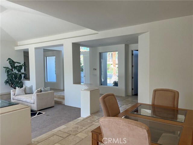 Building Photo - 45540 Cielito Dr