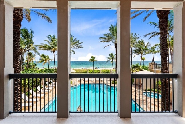 Building Photo - 4444 El Mar Dr