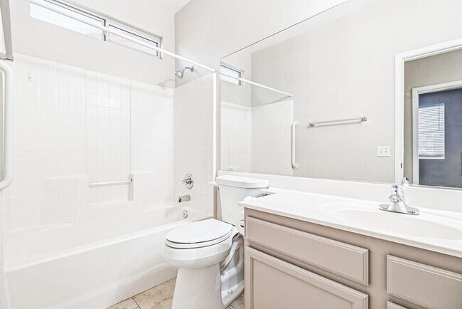 Building Photo - Spacious 2-Bedroom Henderson Home with Fireplace & Private Yard