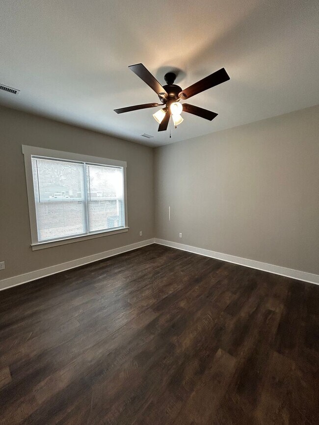 Building Photo - BRAND NEW Charming 2 Bed, 2 Bath, 1 Car Ga...