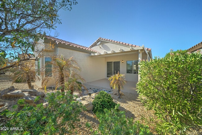 Building Photo - 16457 W Rock Springs Ln