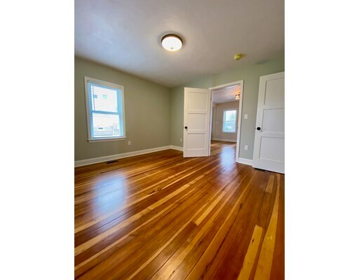Building Photo - 121 Orne St