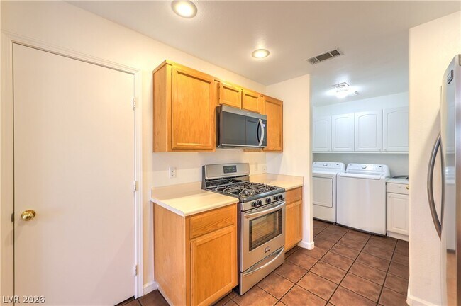Building Photo - 8136 Autumn Star Ave