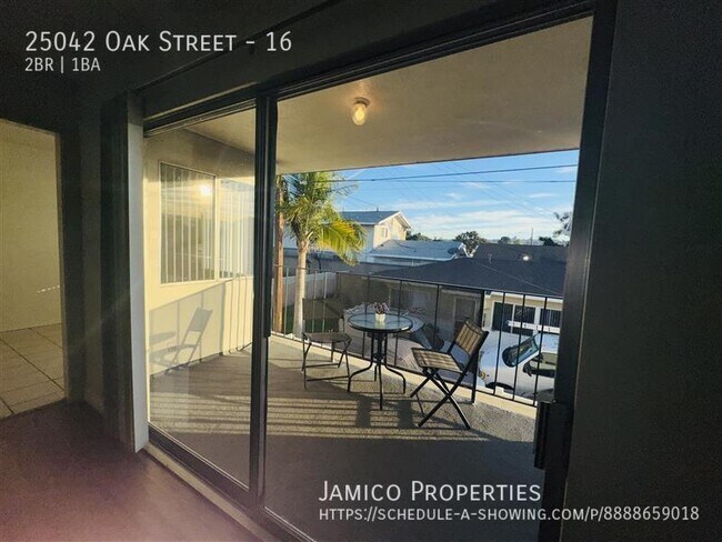 Building Photo - 25042 Oak St