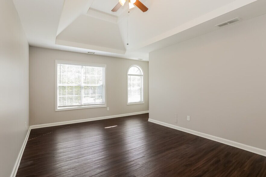 Building Photo - 350 Towler Dr