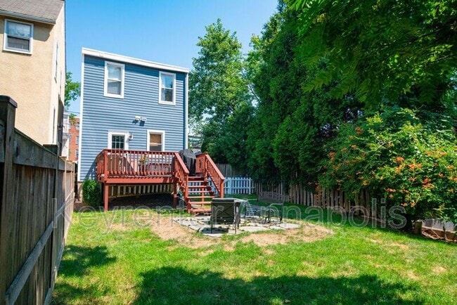 Building Photo - 4 Morris St