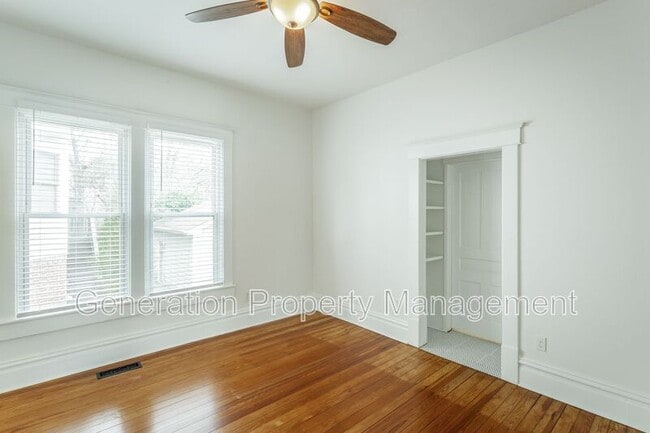 Building Photo - 1126 W Mississippi Ave