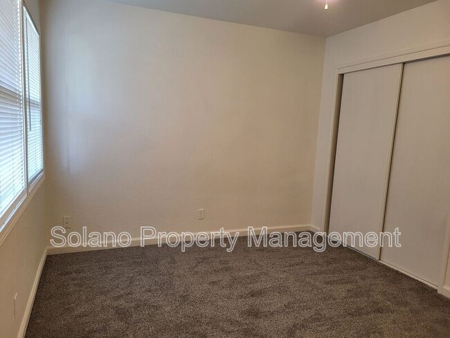 Building Photo - 1725 Idaho St