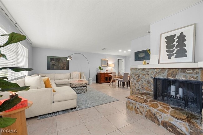 Building Photo - 12150 McGregor Blvd