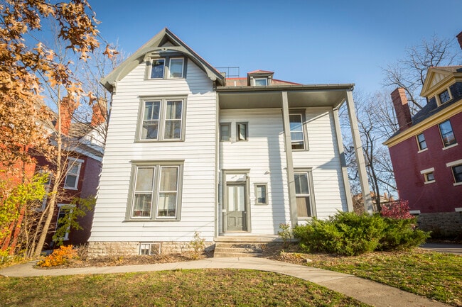 Building Photo - 2632 Eden Ave