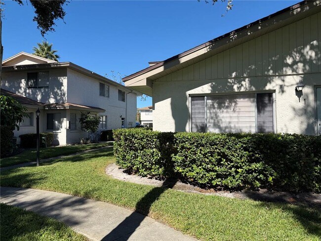 Building Photo - 1831 Bough Ave