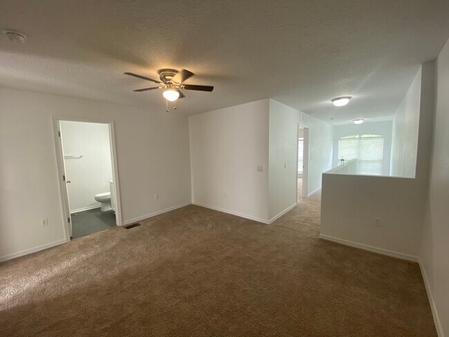Building Photo - Welcome Home! Beautiful 3 Bedroom, 2.5 Bat...