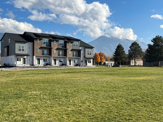 Primary Photo - Modern Townhome Living in Tooele