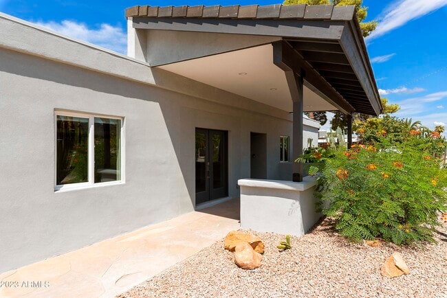 Building Photo - 3318 E Onyx Ave