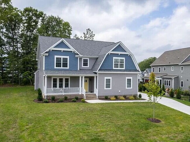 Building Photo - 2206 Adelay Dr