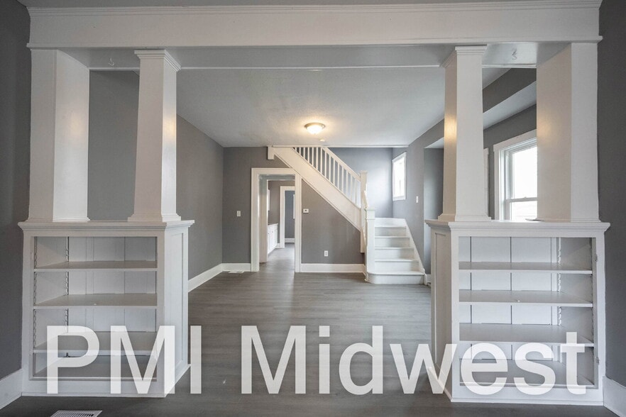 Building Photo - 24 N Euclid Ave