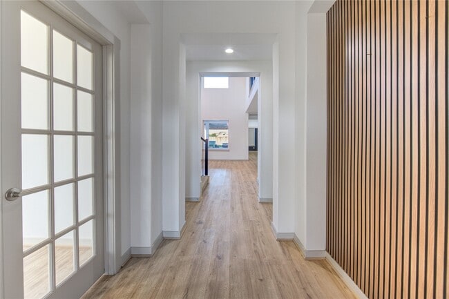 Building Photo - 3223 Cripple Creek Dr